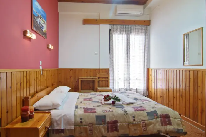 Hotel athina delphi diklino domatio 1