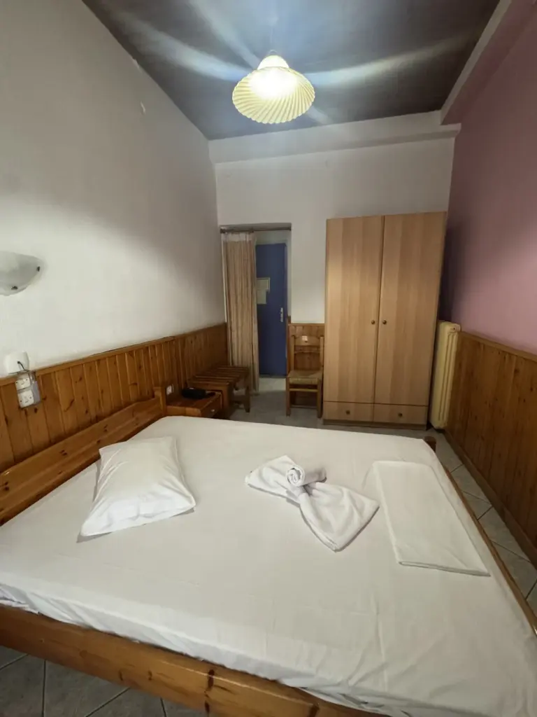 Monoklino hotel athina